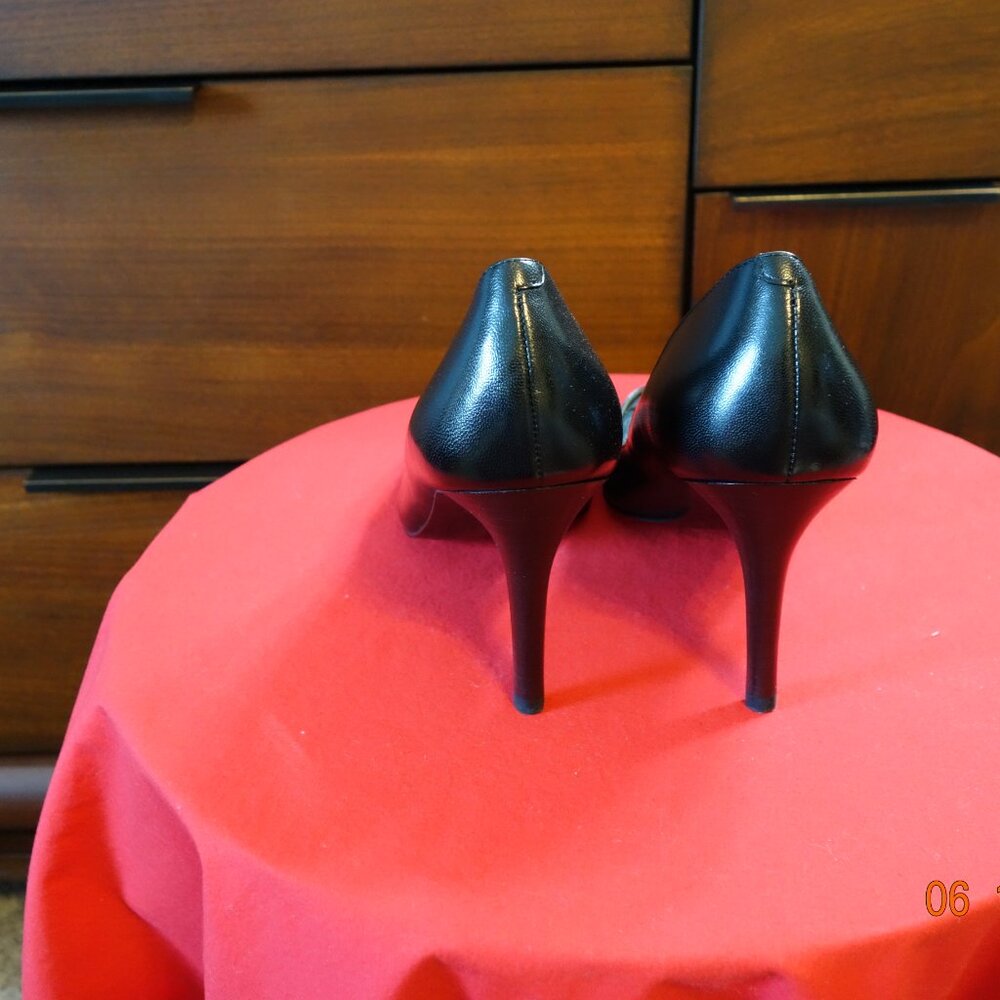 Ralph Lauren Vella kidskin (leather) Pumps - Picture 2 of 5